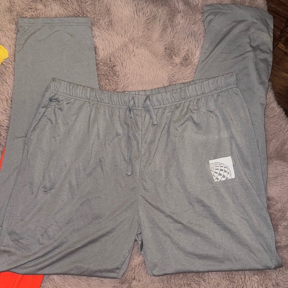 United Polaris Red Shirt & Gray Pants Set sleep set first class plane seats L/XL - Picture 4 of 12